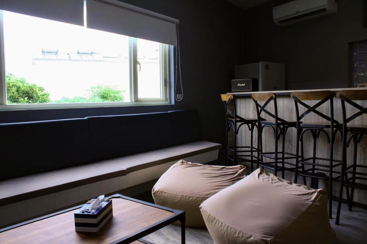 Freezone Hostel Сяолюцю Экстерьер фото